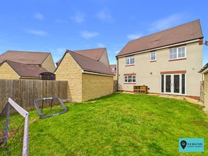 Rear Aspect - click for photo gallery